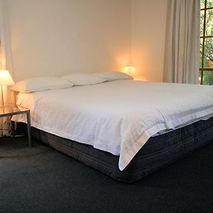 Honeymoon Suite